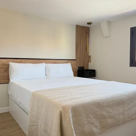 Le Petit 3* Saragosse